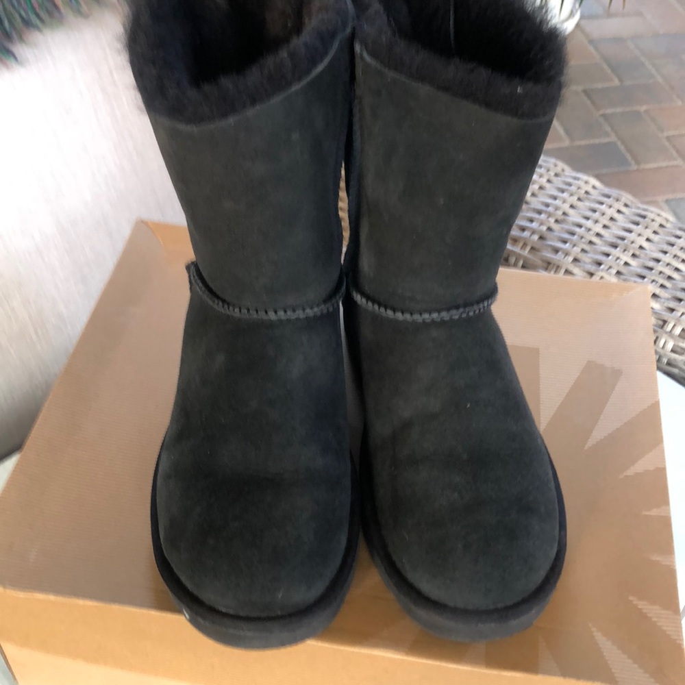 Ugg Boots - image 3